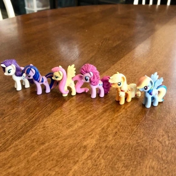 Monopoly, My Little Pony, 2013, Board Game, 6 Ponies, COMPLETE, Good Condition - Picture 7 of 16